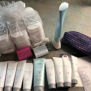 DermaFlash Skincare Set + Bonus Pura d'or Jamaican Black Castor Oil